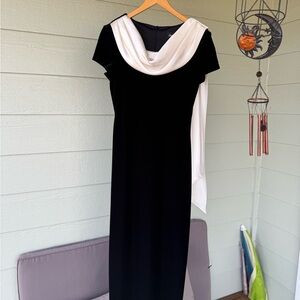Connected Apparel Black and White Velvet Dress